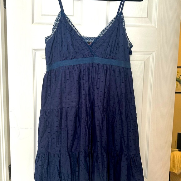 Cute sundress 35$ - Picture 1 of 2